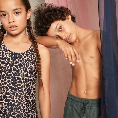 Показать товары в категории Плавки, Полотенца и Халаты Изображение для категории Плавки, Полотенца и Халаты