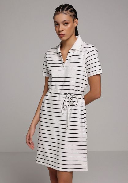 Изображение Платье Colin's