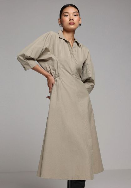 Изображение Платье Colin's