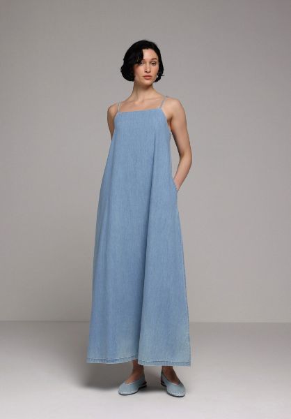 Изображение Платье Colin's