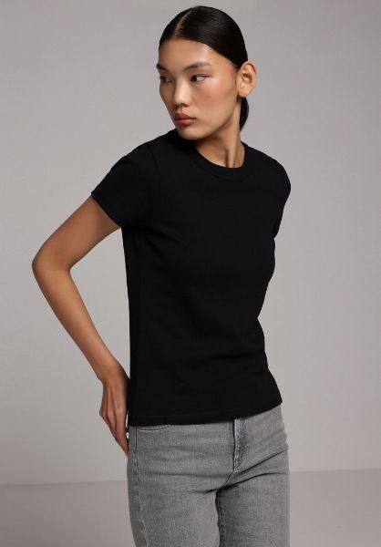 Изображение Футболка Colin's