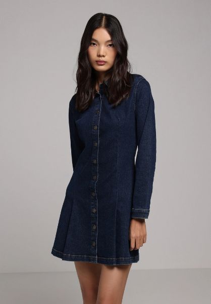 Изображение Платье Colin's